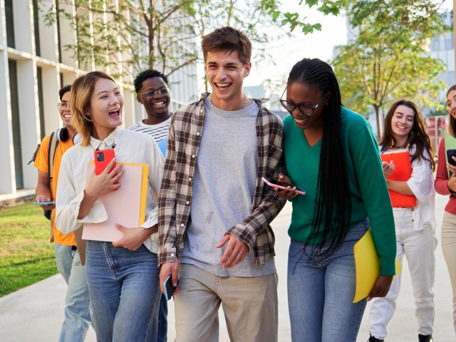 Students in a group walking together on campus